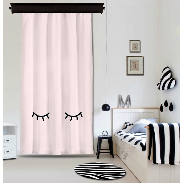 Sleepy Pink Curtain By İmren Gürsoy